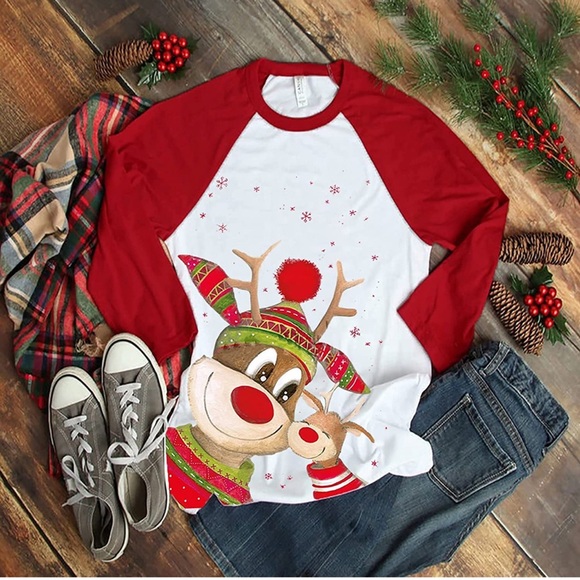 Christmas Ruldolph Reindeer Top Women - Picture 2 of 6